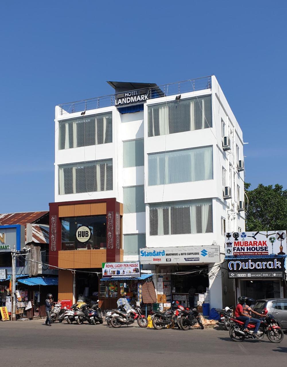 Hotel Landmark Port Blair Esterno foto