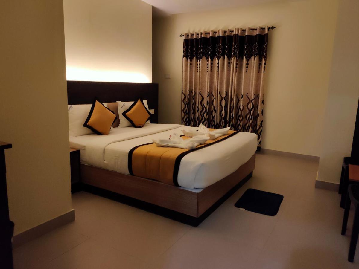 Hotel Landmark Port Blair Esterno foto